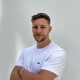 Sr. D. Sandro Gómez Miralles